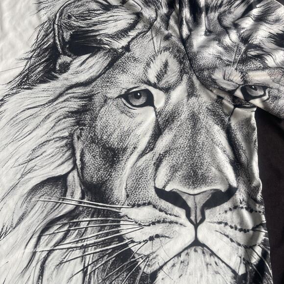 Lion Graphic Shirt Mens 5XL Beige All Over Print Big Face Animal Tee Crewneck - Picture 3 of 7